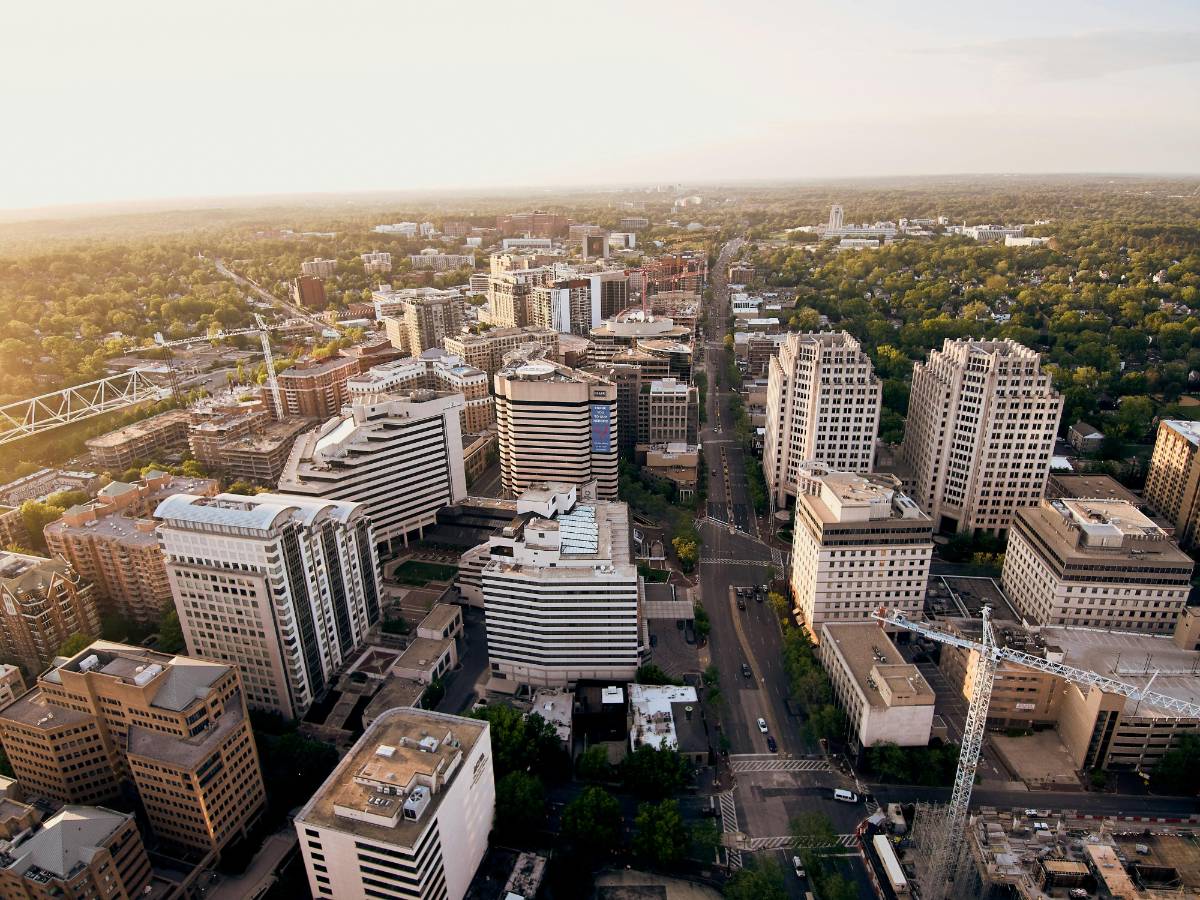 Understanding Real Estate Leverage and How It Works